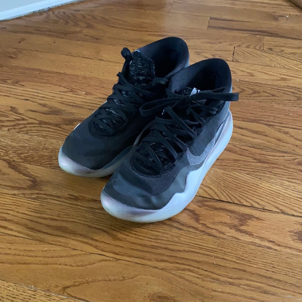 black great condition basketball shoes